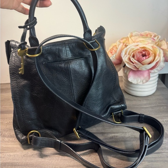 Fossil Convertible Parker Small Pebbled Black  Leather backpack $345 - Picture 6 of 10